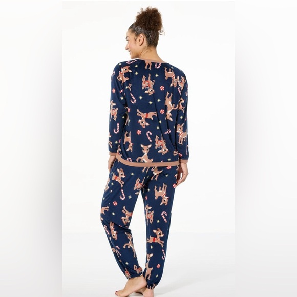 Women’s Rudolph the Red-Nosed Reindeer Raglan Pullover and Jogger Set Sz M or L - Picture 5 of 10